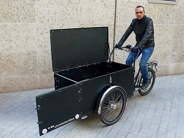 londongreencycles Christiania Cargo Long with front opening door and lockable lid