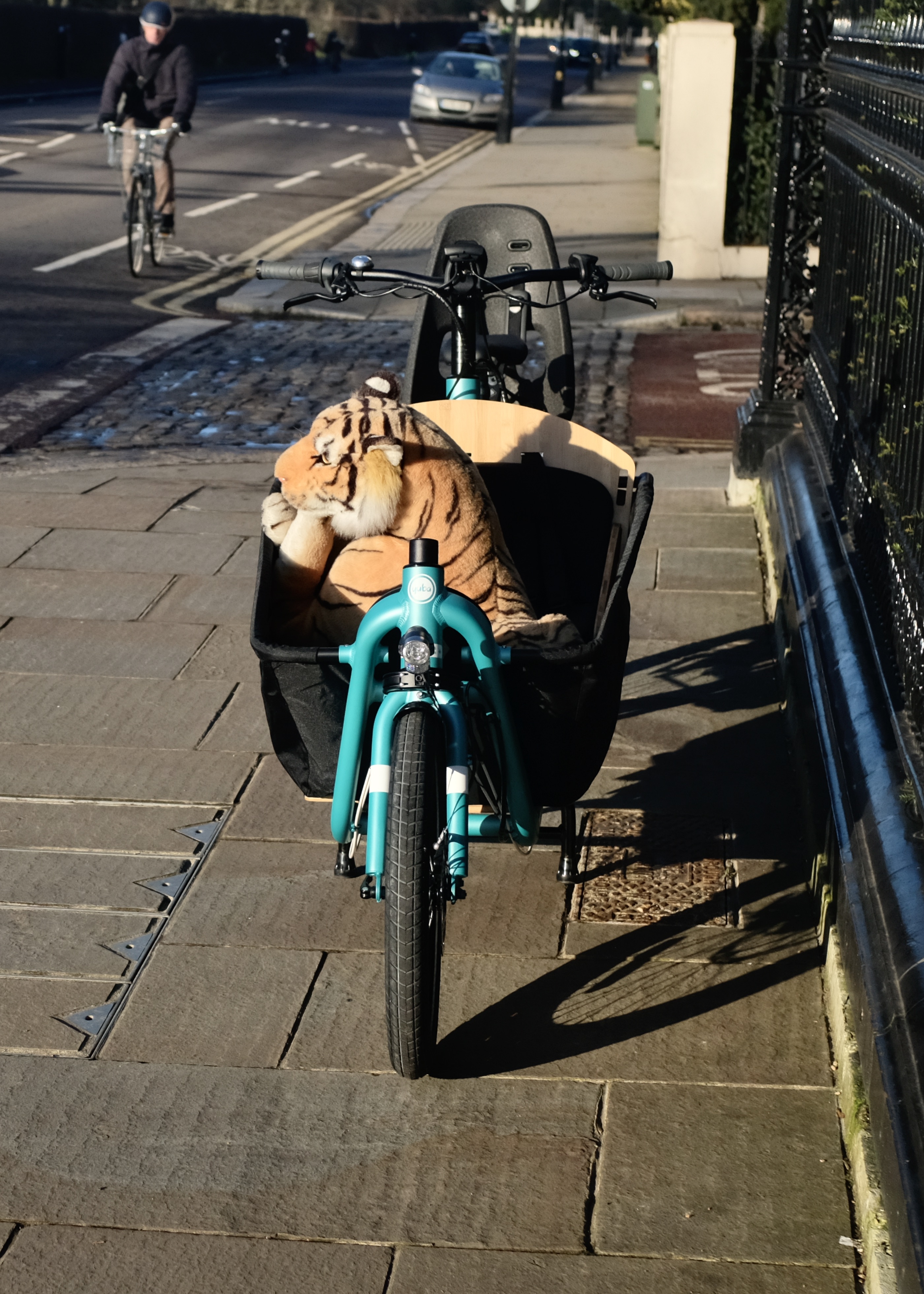 londongreencycles-yuba-supermarche-tiger