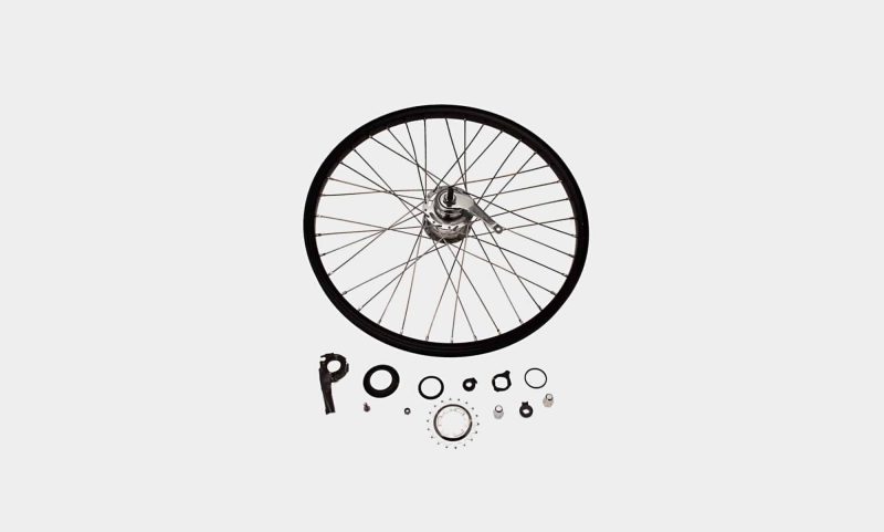 24″ rear wheel with 7 speed hub